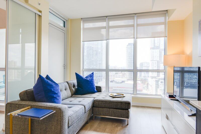 Sapphire_Suite_Furnished_Apartments_Toronto
