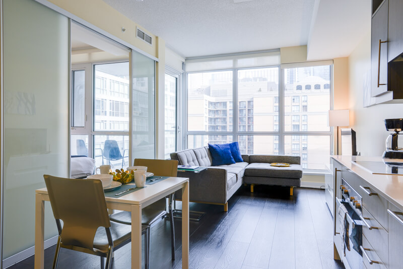 Sunrise_Suite_Furnished_Apartments_Toronto